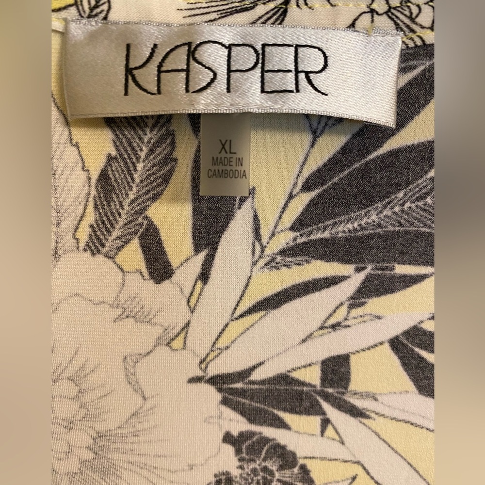 Beautiful yellow, black & white floral tank, size XL by Kasper in EUC - Picture 3 of 13